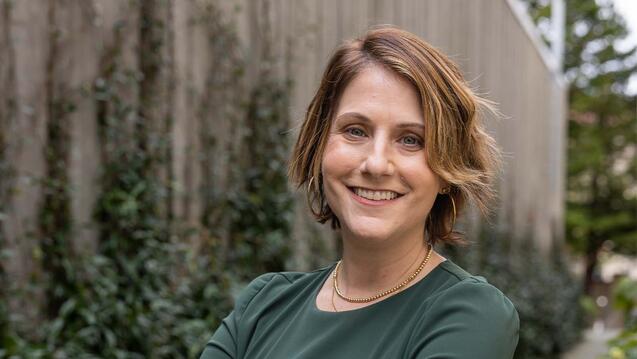 Johanna Kalb headshot