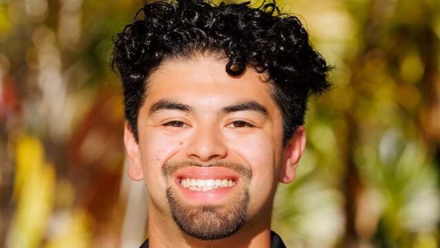 Armando Almazan headshot