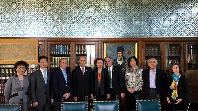 Read the story: 旧金山大学  Chinese Business Studies Initiative: Changing the World through Global Trade and Technology