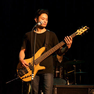 PASJ guitarist music concert