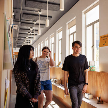 students walk together in the Innovation Hive