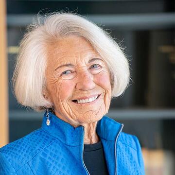 Carol Brown headshot