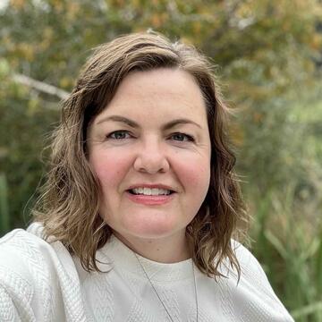 Amanda Ford Headshot