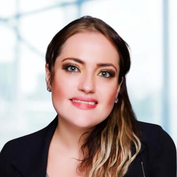 headshot of Katiuska Pimentel