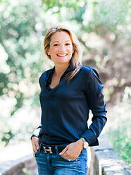 Headshot of Carolyn Mccusker